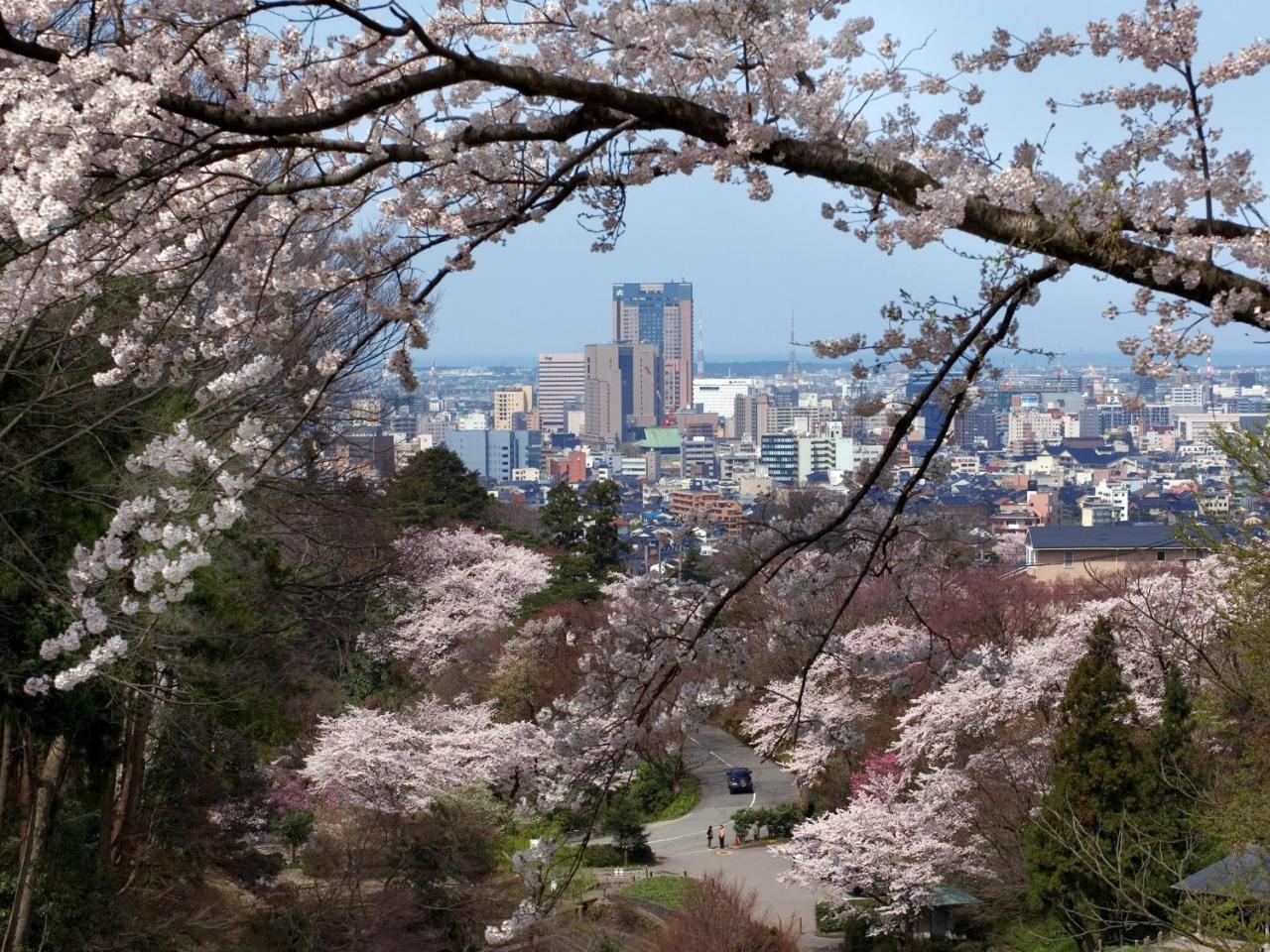 Apa Hotel Kanazawa Chuo Ngoại thất bức ảnh